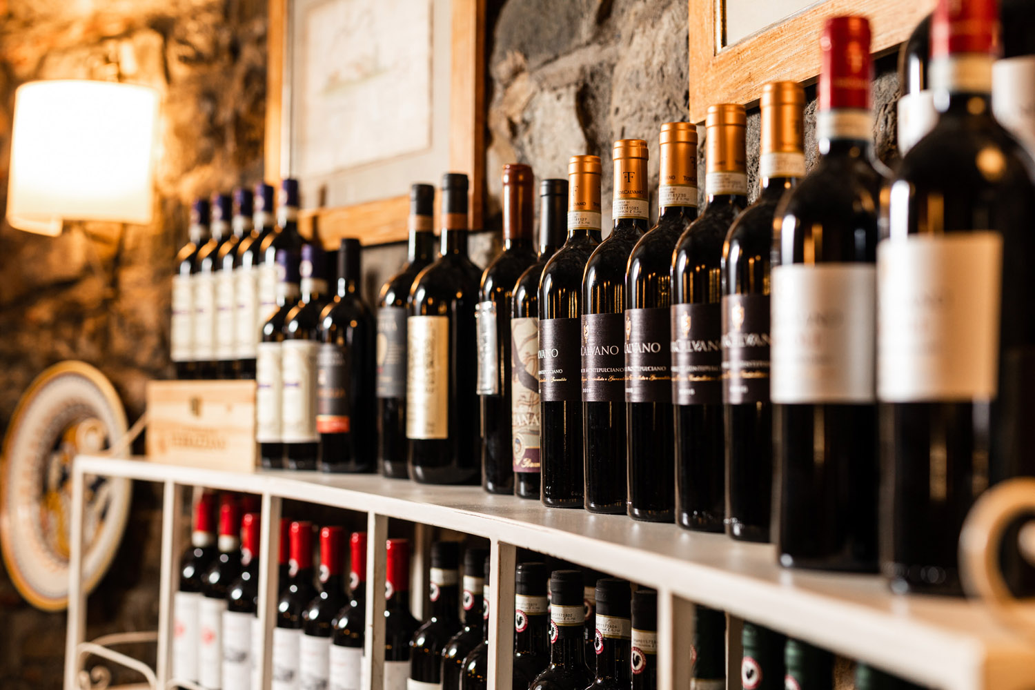scelta di vini toscani del ristorante pizzeria La Cantina a Greve in Chianti